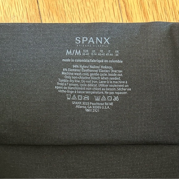 Spanx Look At Me Now Seamless Moto Leggings Medium - Picture 11 of 12